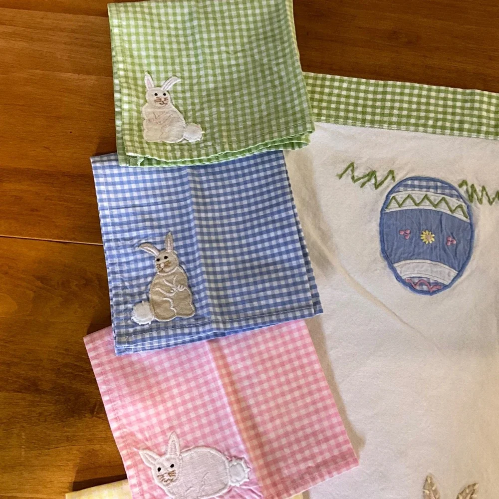 Pottery Barn‎ Easter Bunny Table Runner Napkins Set Gingham Applique Eggs Chicks